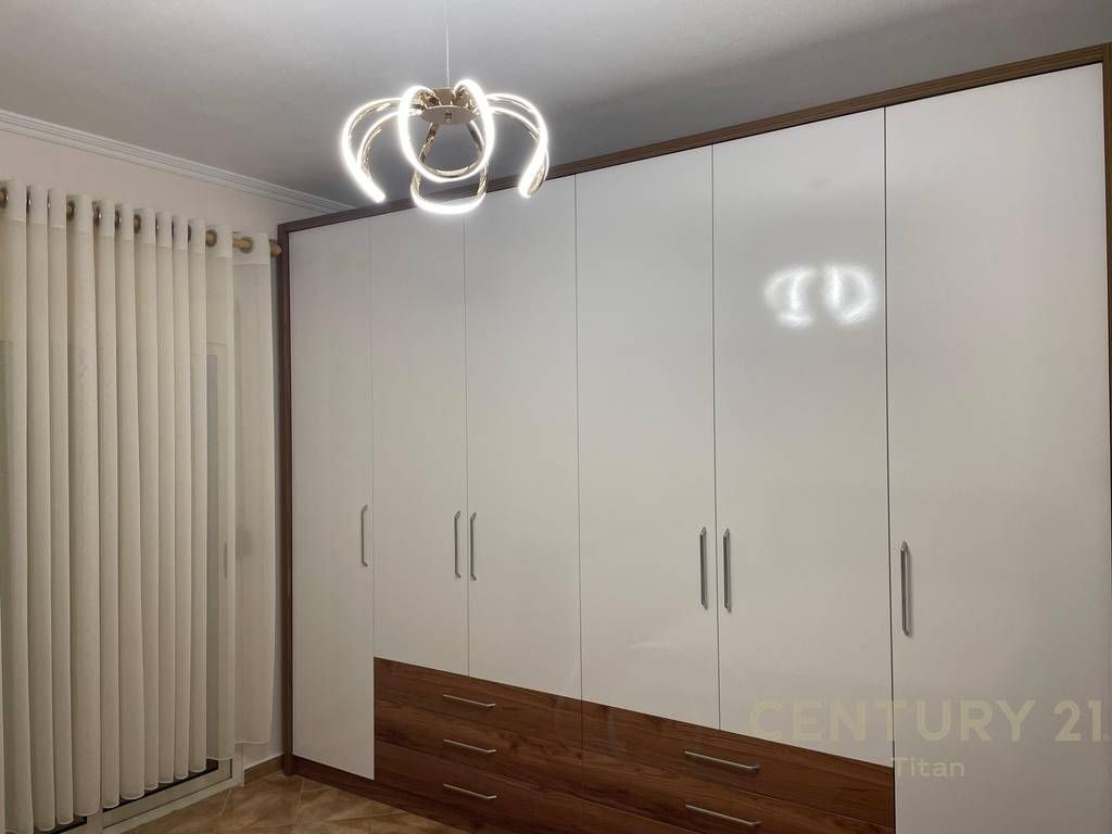 Shitet apartament 1+1 ne Don Bosco