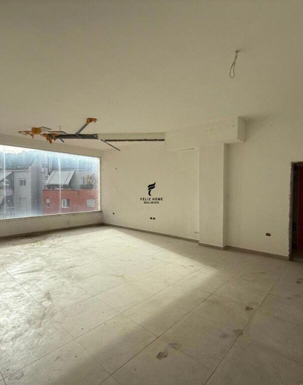 VENDESI APPARTAMENTO 2+1 LAGO ASCIUTTO 142.000 EURO FH-66585