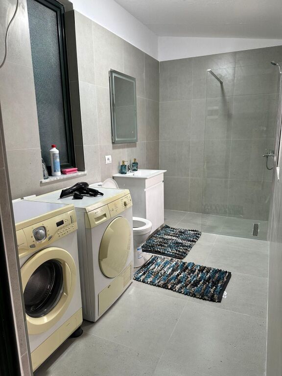 2+1 partizani high school
