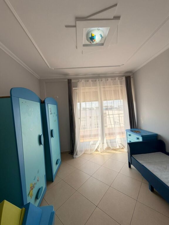 Shitet Apartament 2+1+depo Kompleksi Gener 2.  235,000 €