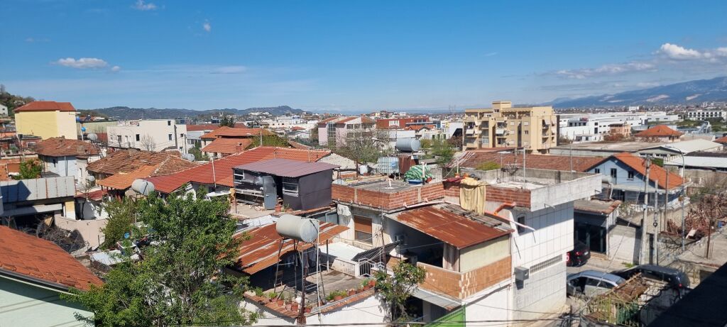 EKSKLUZIVE- Vilë 2-Katëshe për Shitje në Yrshek! 290,000 € Sip. Totale  374m2