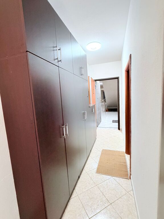 AFFITTASI APPARTAMENTO 1+1 VICINO ALLA STAZIONE DEI TRENI, DURAZZO