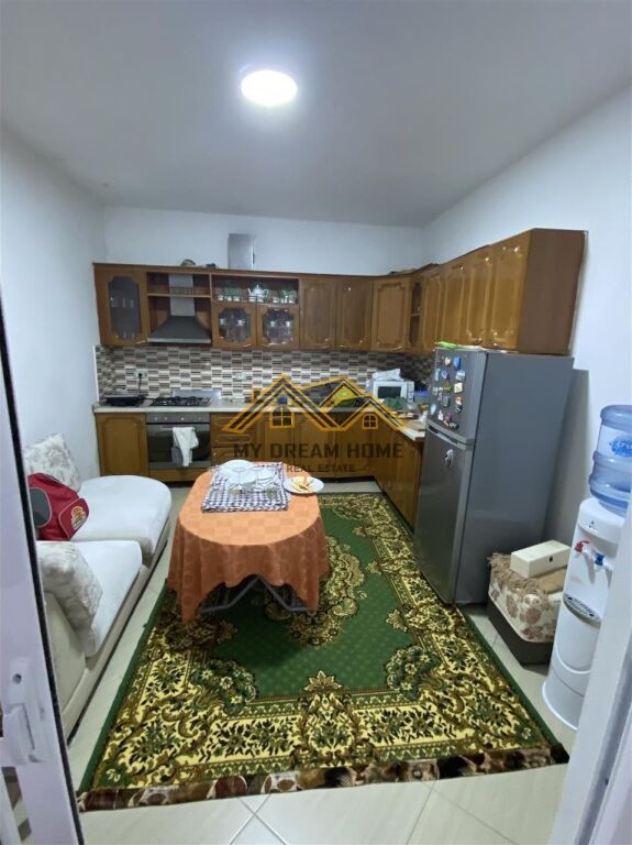 SHITET SHTEPI PRIVATE NE PORTO ROMANO DURRES !!