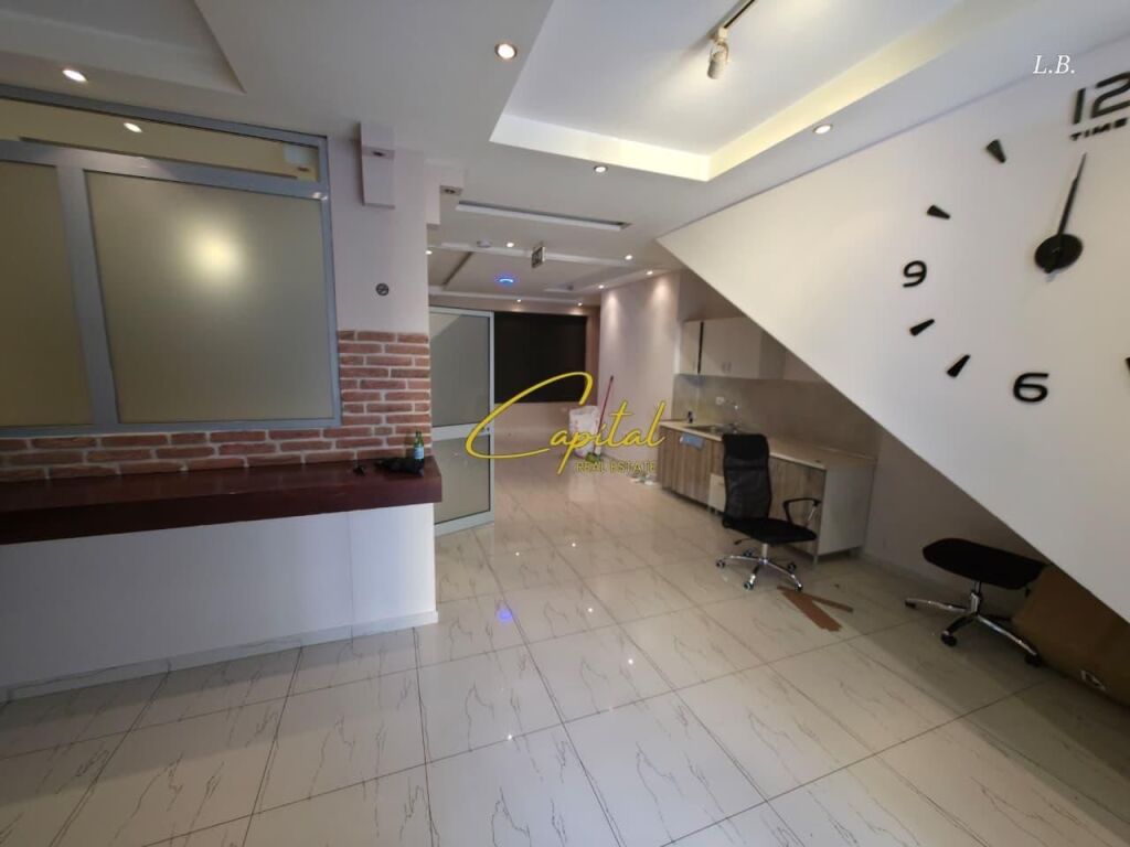 ZYRE ME QIRA 80 M2 RRUGA E DIBRES 1.200 EURO