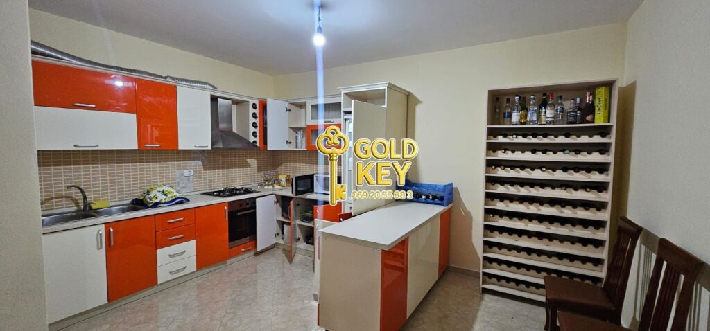 SHITET APARTAMENT 2+1 PLAZH DURRES