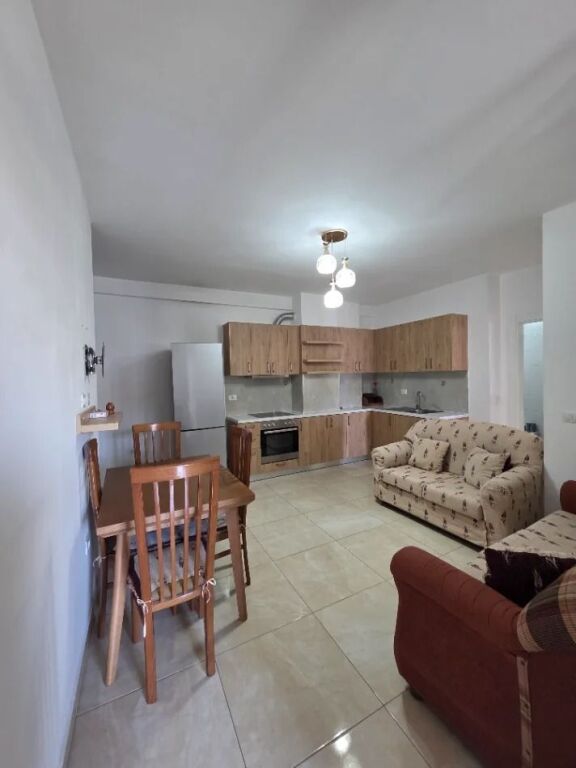 Qera | Apartament 2 + 1 | Astir | 500 €/muaj