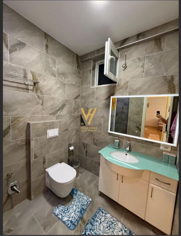 JEPET APARTAMENT 2+1+2+BLK ME QERA TE KOPSHTI BOTANIK 1.000 EURO