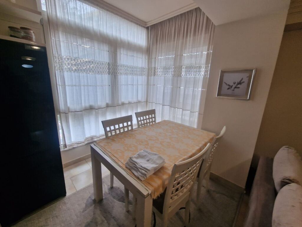Shitet apartament  2+1+2  mbrapa  Air Albania