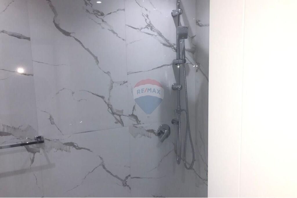 Building - For Rent - Kodra e Priftit, Tirana