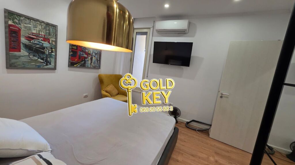 🌊 Shitet Apartament 1+1 me Pamje Deti Rruga e Portit, Durrës