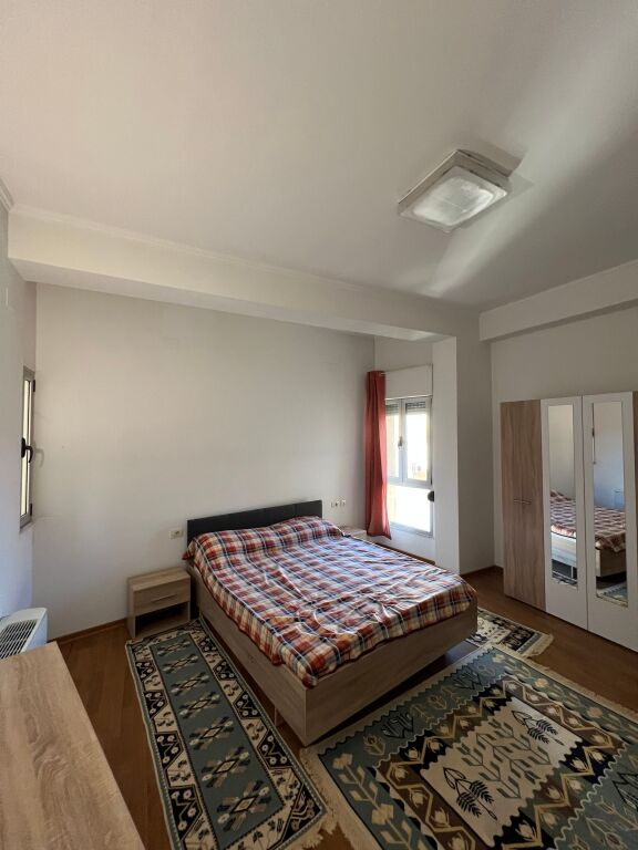 3+1+2+🅿️ for rent on Peti Street