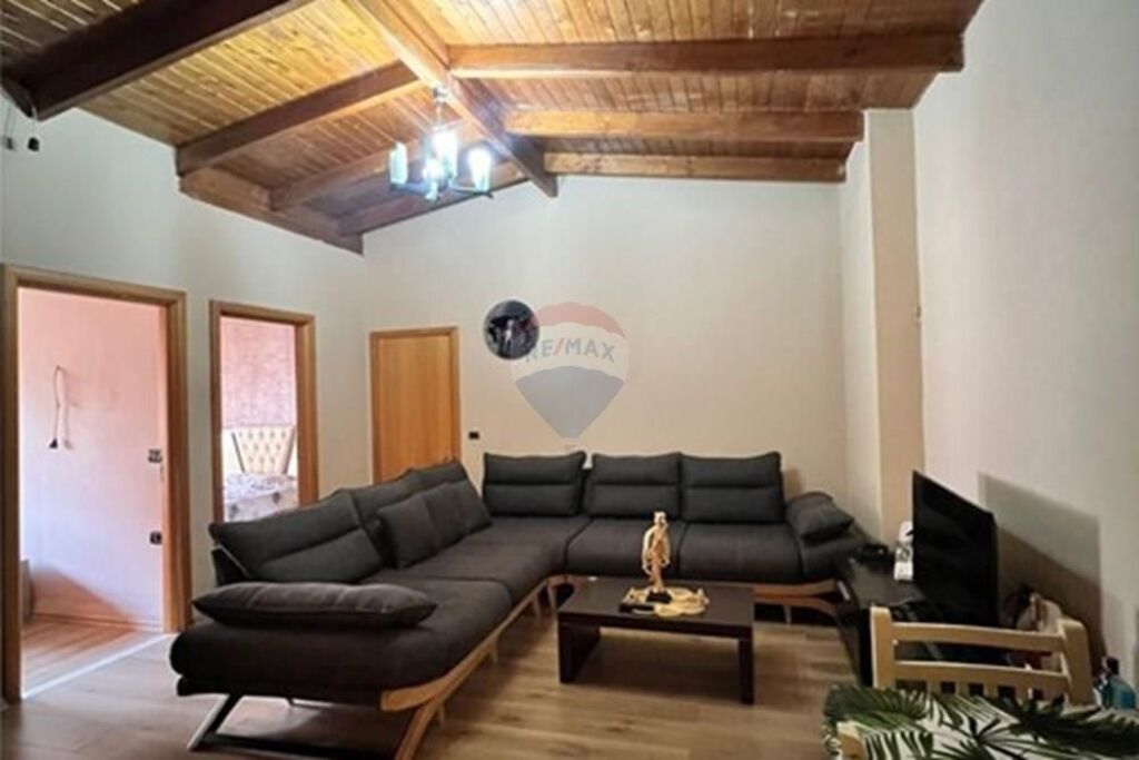 Apartment - For Sale - Medar Shtylla Street, Tirana(ID: 530471014-49)