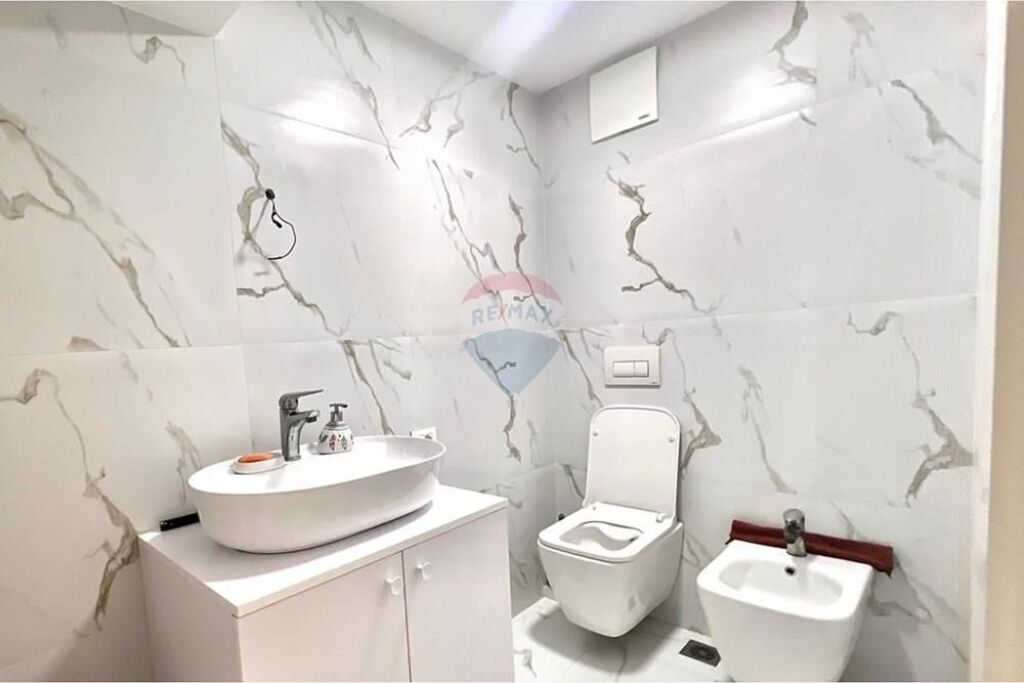 Dupleks ne shitje, Tirana Golden Park!