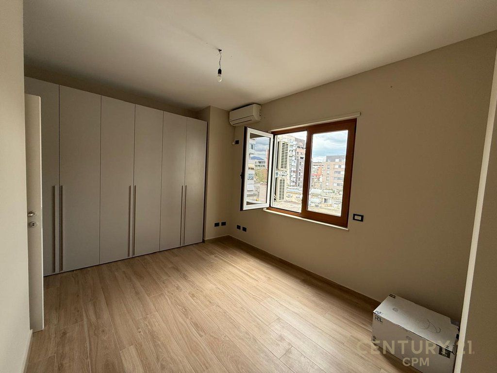 OFFICE FOR RENT AT GARDA  POSTE PARKING