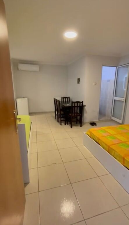 Jepet Me Qera Apartament Home Studio