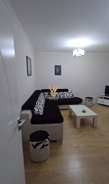 AFFITTASI APPARTAMENTO 1+1 A VASIL SHANTO 550 EURO