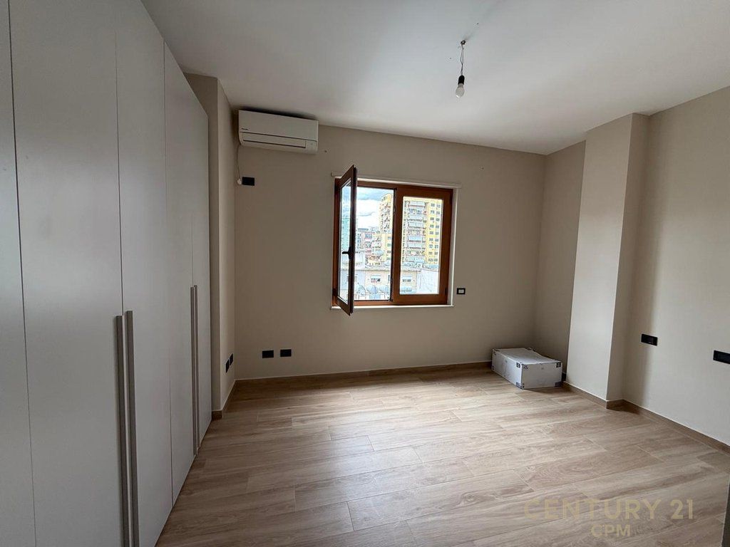 OFFICE FOR RENT AT GARDA  POSTE PARKING