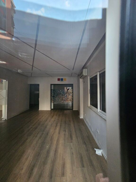 SHOP FOR RENT 180 M2 BLOCK 3,000 EURO FH-66620