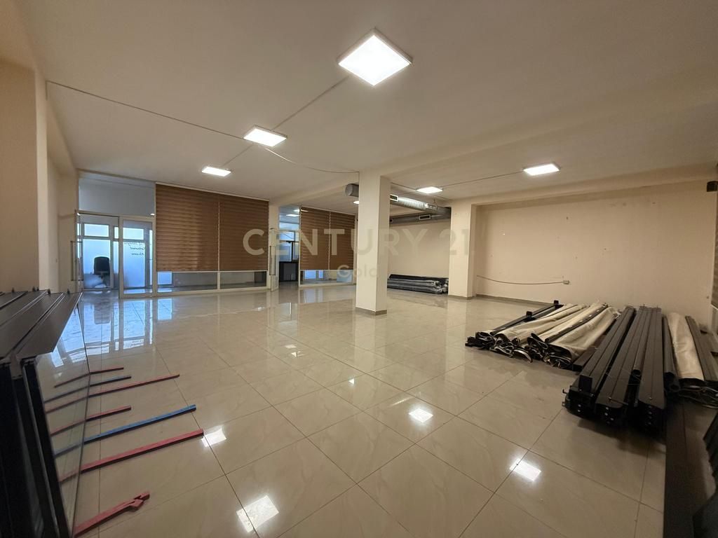 JEPET ME QIRA AMBIENT KOMERCIAL MULTIFUNKSIONAL PRANE CASA ITALIA!