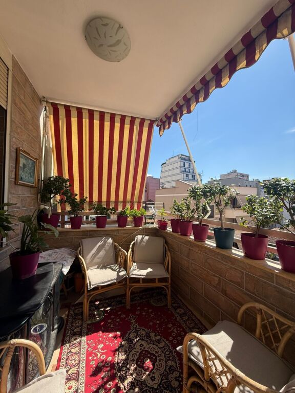 Shitet apartament 2+1+2 tualete te Rruga e Bogdaneve