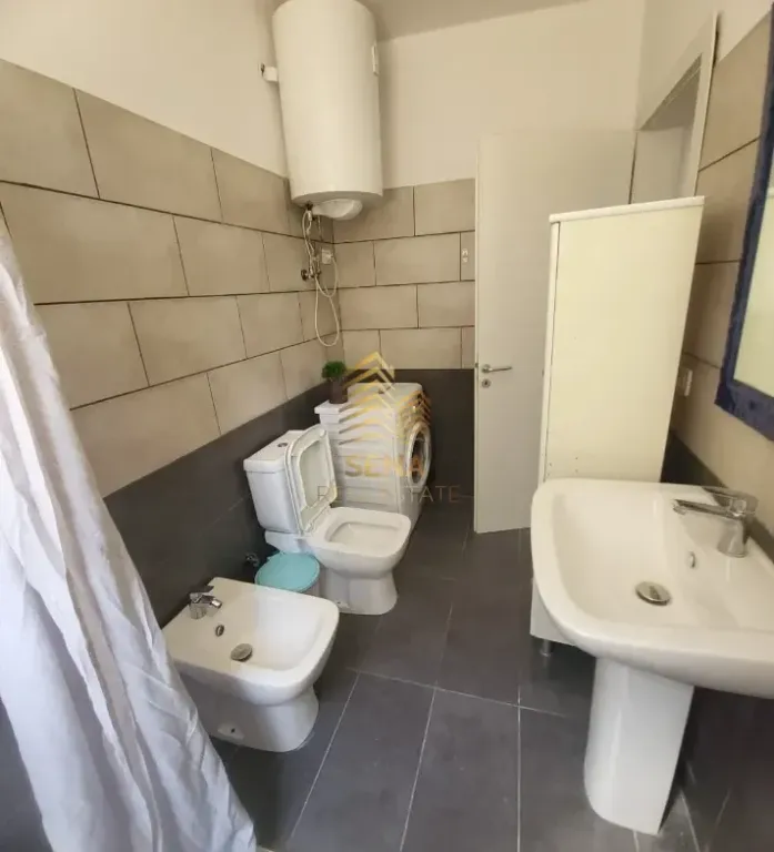 Qira, Apartament 2+1+blk, Kompleksi Tom Doshit, Shkoze, 300 Euro/Muaj