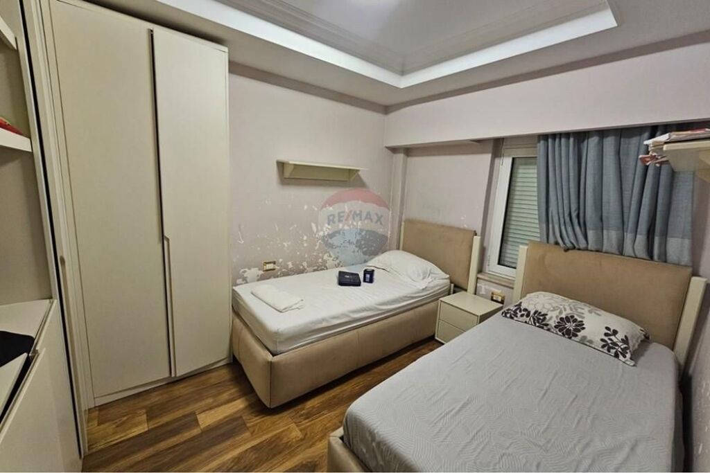 Shitet Apartament 2+1 në Qendër të Tiranës 📍9 Katëshet