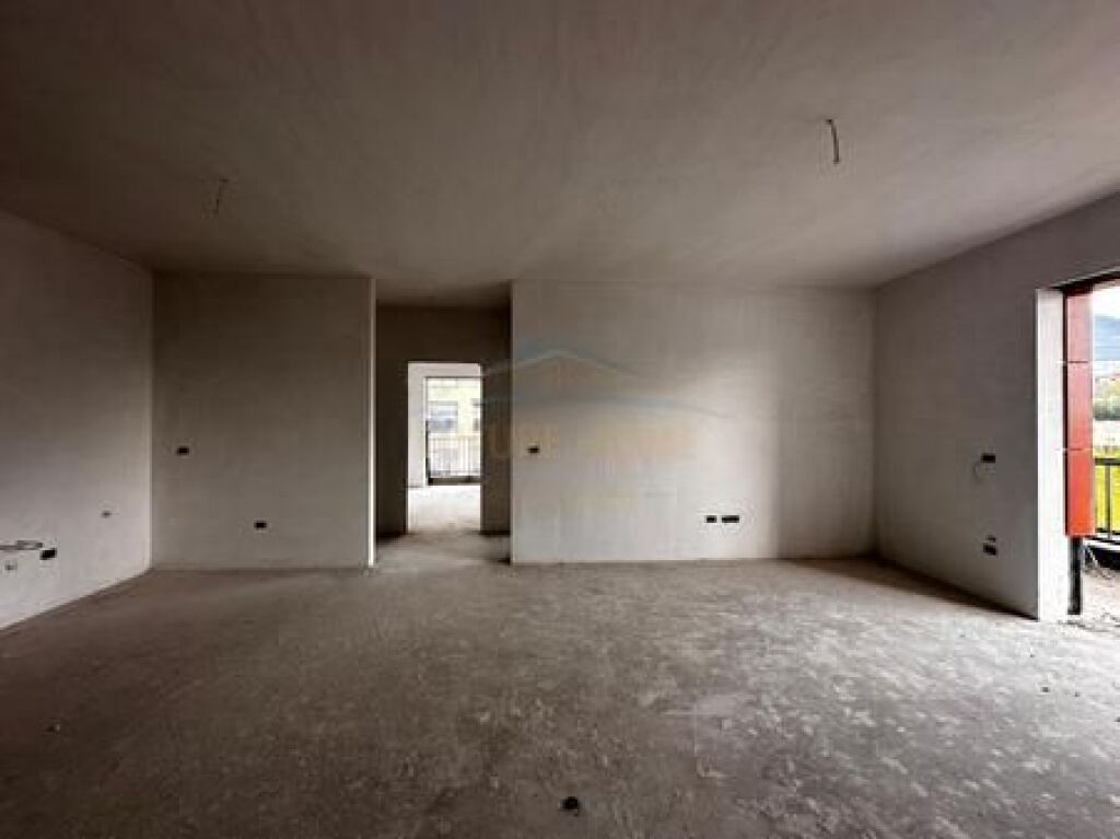 For sale, Apartment 3+1+2, Paskuqan