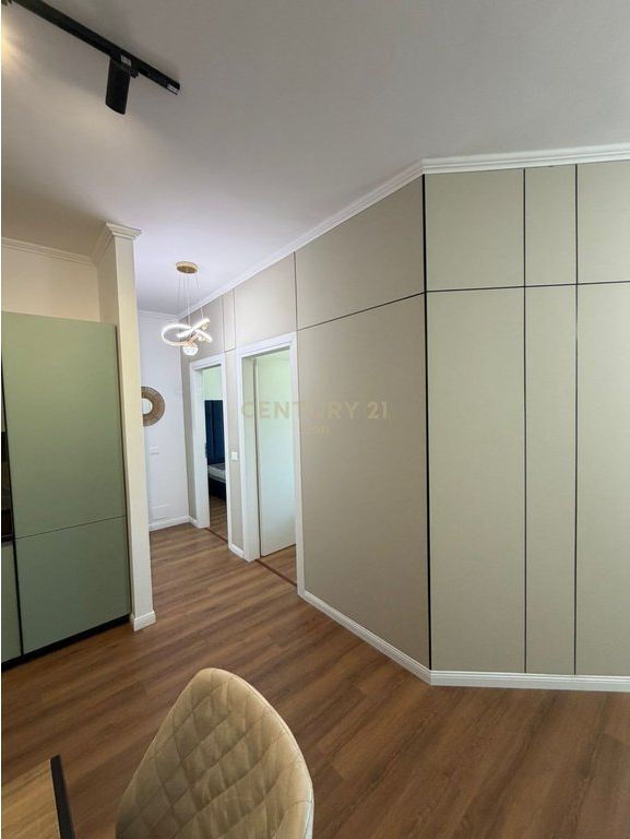 SHITET APARTAMENT 2+1 TEK SHKEMBI I KAVAJES