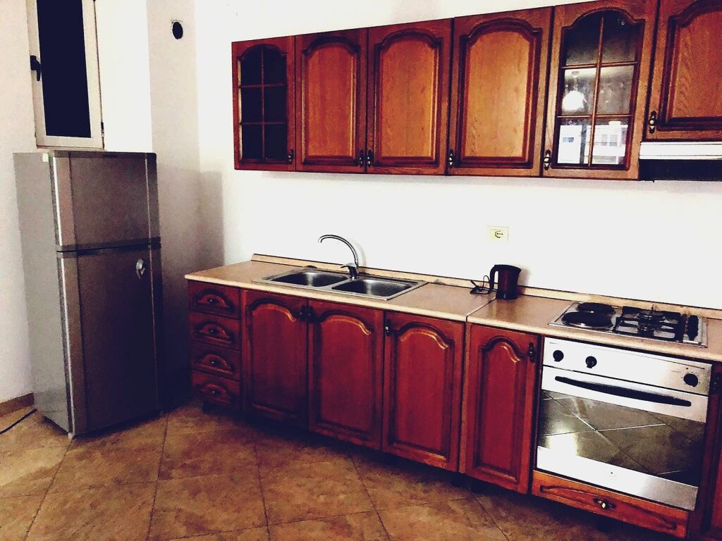 Apartment for rent 420 thousand lek without agency