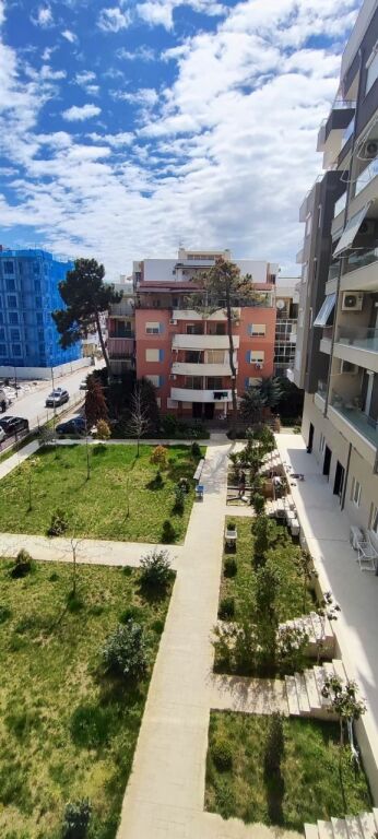 🏡 Shitet Apartament 2+1 në Golem – Ndërtim i Ri