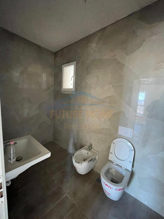 Shitet apartament 2+1+2 , Trio Tower Don bosko