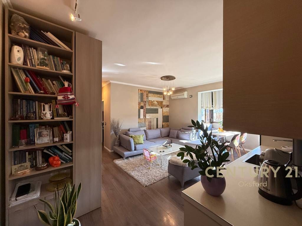 Shesim apartament 2+1, tek Ish Fusha e Aviacionit-165.000 EURO!