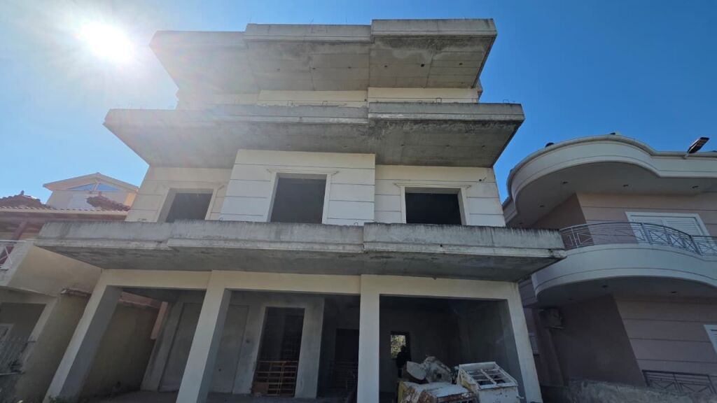 Godine 3-kateshe për Shitje në Vlorë,Lgj 24 Maji