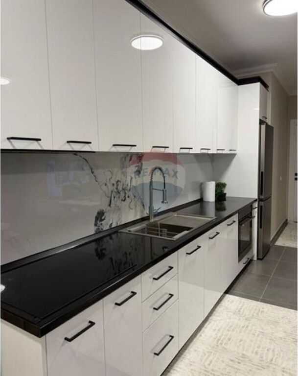 Apartament 2+1+2+Parkime me qera Pocelan