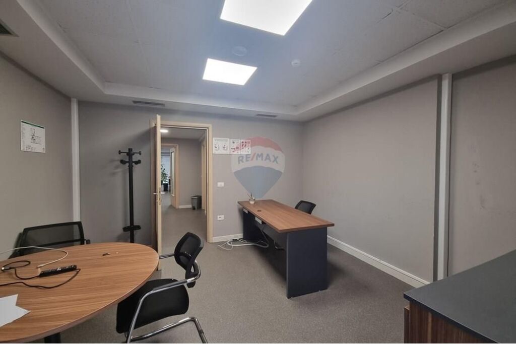 ZYRE PER QIRA TE LIBRI UNIVERSITAR!