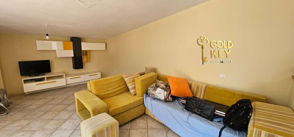 VENDITA PAPAFINGO GOLEM DURRES.