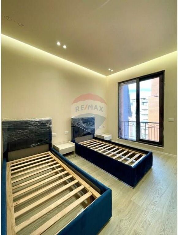 APARTAMENT 2+1 ME QIRA TE KOMPLEKSI DELIJORGJI