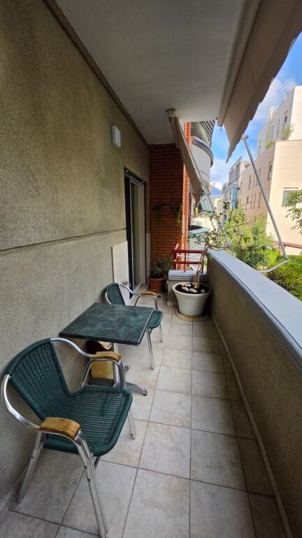 Ambient zyre me qera te RTSH/Coin