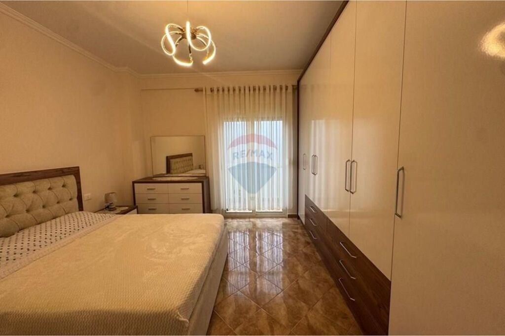 Shitet apartament 1+1 në Don Bosko
