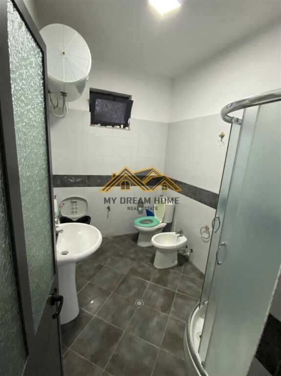 SHITET SHTEPI PRIVATE NE PORTO ROMANO DURRES !!