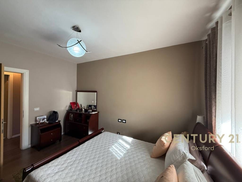 Shesim apartament 2+1, tek Ish Fusha e Aviacionit-165.000 EURO!