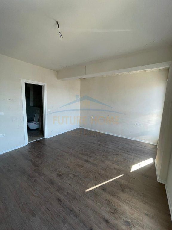 Shitet, Apartament 2+1+2, Trio Towers, Don Bosko