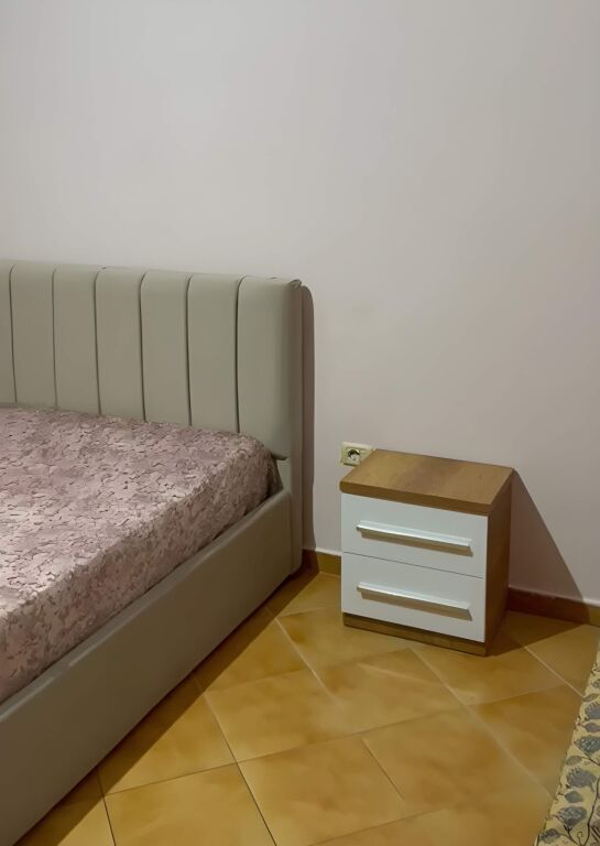 Selitë e vogël (vicino al mercato alimentare) - Appartamento 2+1 in affitto !