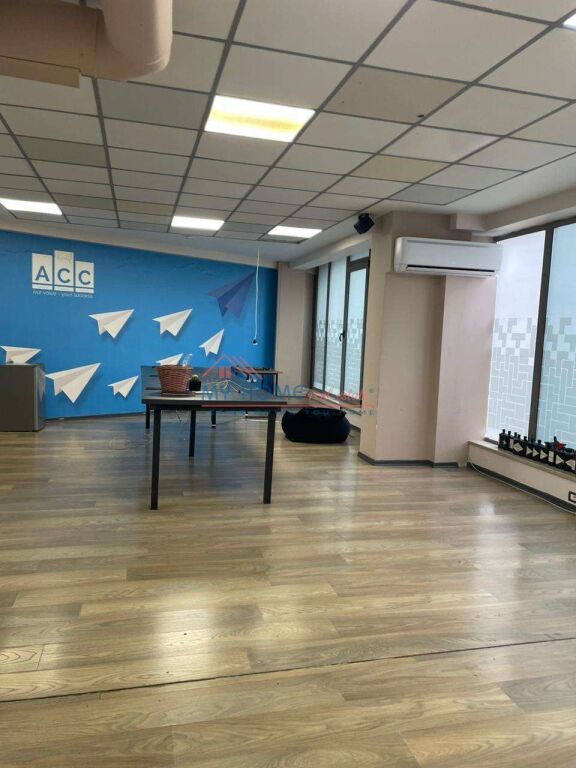 Office for rent at Selvia in Tirana