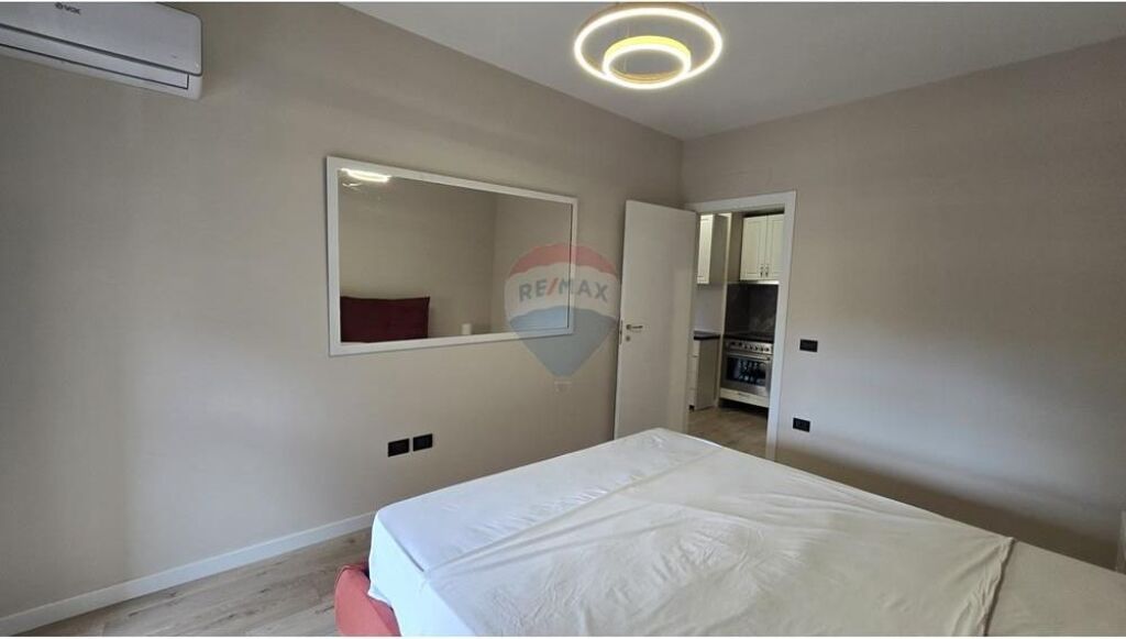 🏡 Appartamento 2+1 in Affitto – Centro, Piazza Skënderbej