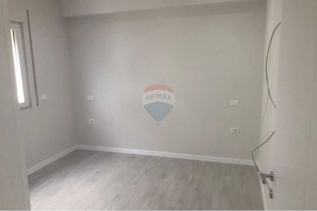 Building - For Rent - Kodra e Priftit, Tirana