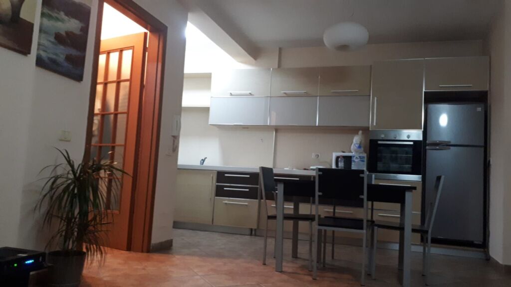✨ Apartament 1+1 me Qera – Rruga Sami Frashëri ✨