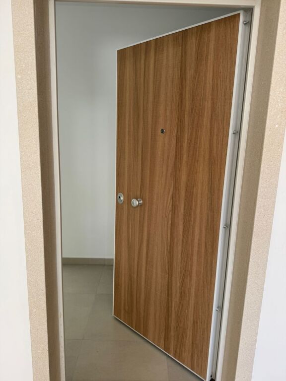 Shitet 2+1 pran hotel Gaxherrit Qsarak