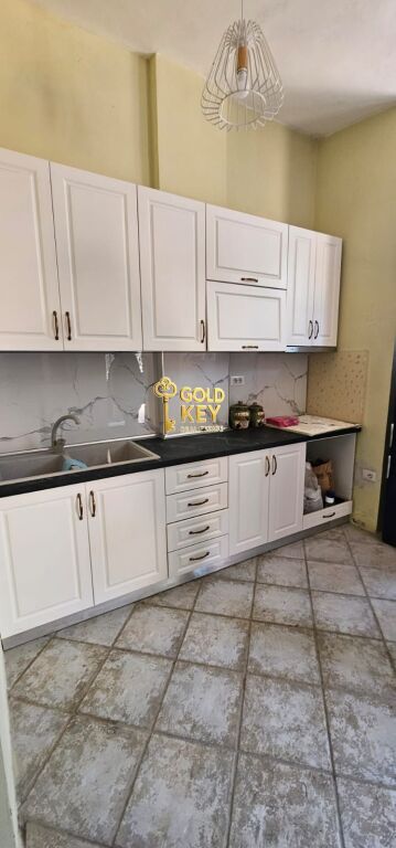 VENDITA PAPAFINGO GOLEM DURRES.