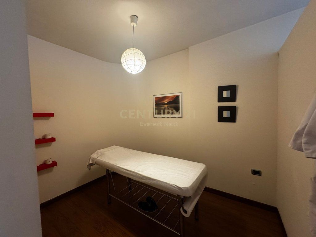 NJËSI SHËRBIMI TE ISH EKSPOZITA